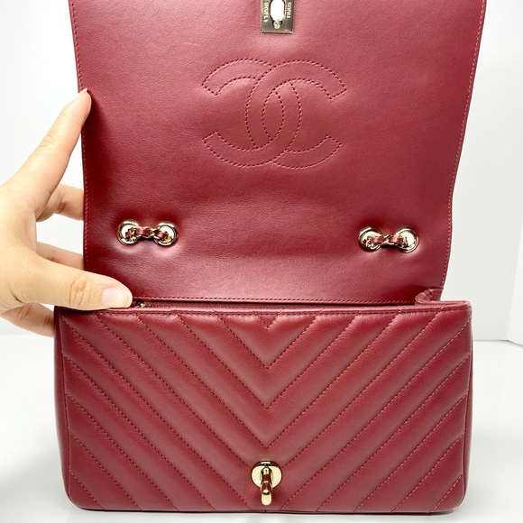 Authentic Chanel ‘Statement’ Chevron Quilted Flap Bag - FULL SET - Picture 6 of 12